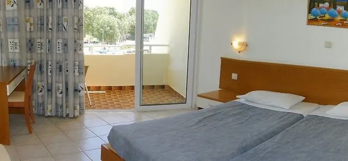 Ξενοδοχείο Relax